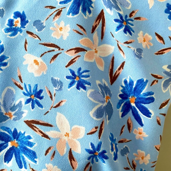 Vince Camuto Floral Dress - Picture 3 of 7